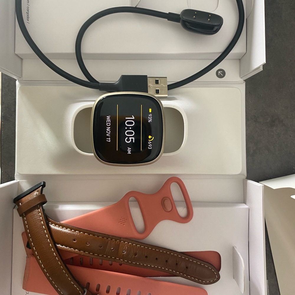 FITBIT VERSA 3 - GOLD
